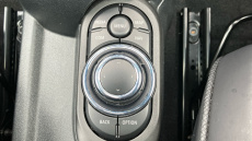 MINI Hatchback 1.5 Cooper Exclusive 5dr Auto [Comfort/Nav Pack] Petrol Hatchback